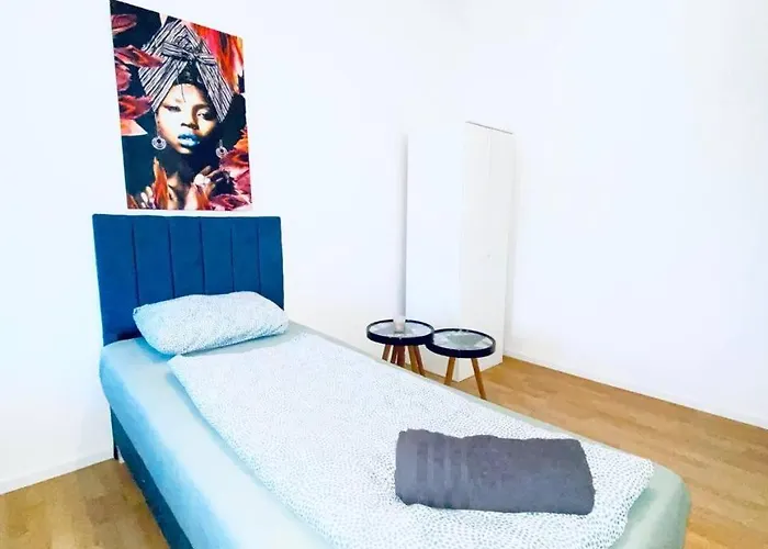 Private In Comfortable 4-bedroom Daire