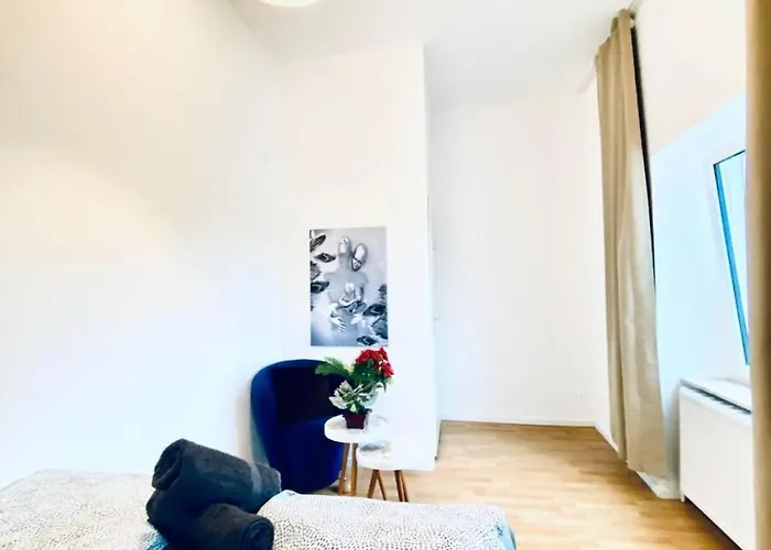 Private In Comfortable 4-bedroom Daire
