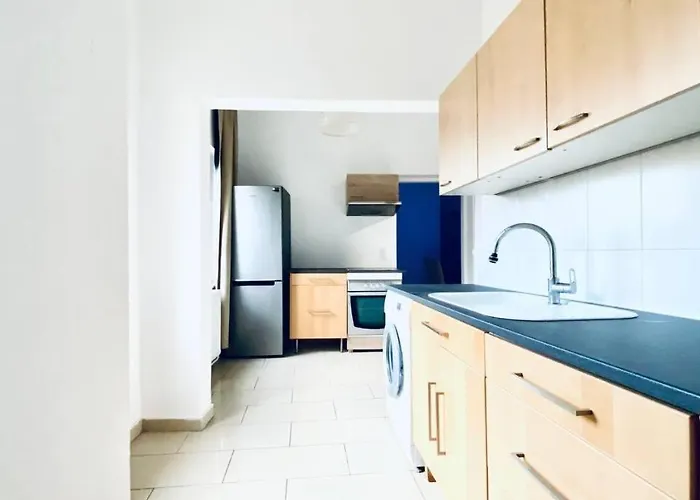 Private In Comfortable 4-bedroom *