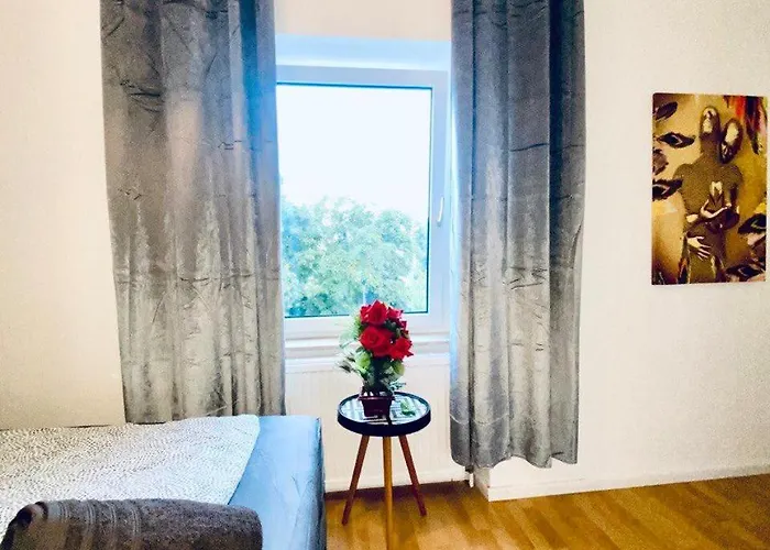 Private In Comfortable 4-bedroom * Viyana