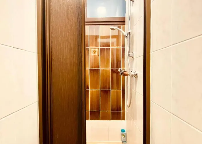 Private In Comfortable 4-bedroom Daire
