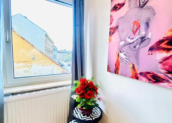 Private In Comfortable 4-bedroom Daire *
