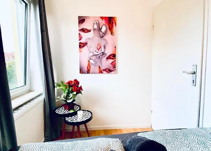 Private In Comfortable 4-bedroom Daire