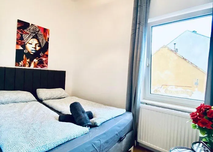 Private In Comfortable 4-bedroom Daire
